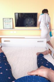 Liv Tyler - Nurse (5)